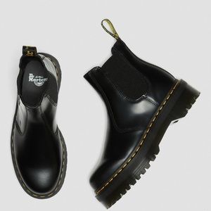 Dr. Martens 2976 Smooth Leather Platform Chelsea Boots